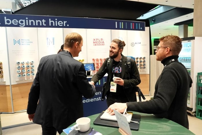 MTMN25_Expo_MB-Stand